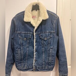 Levi's Off-White Sherpa Jacket size 40R